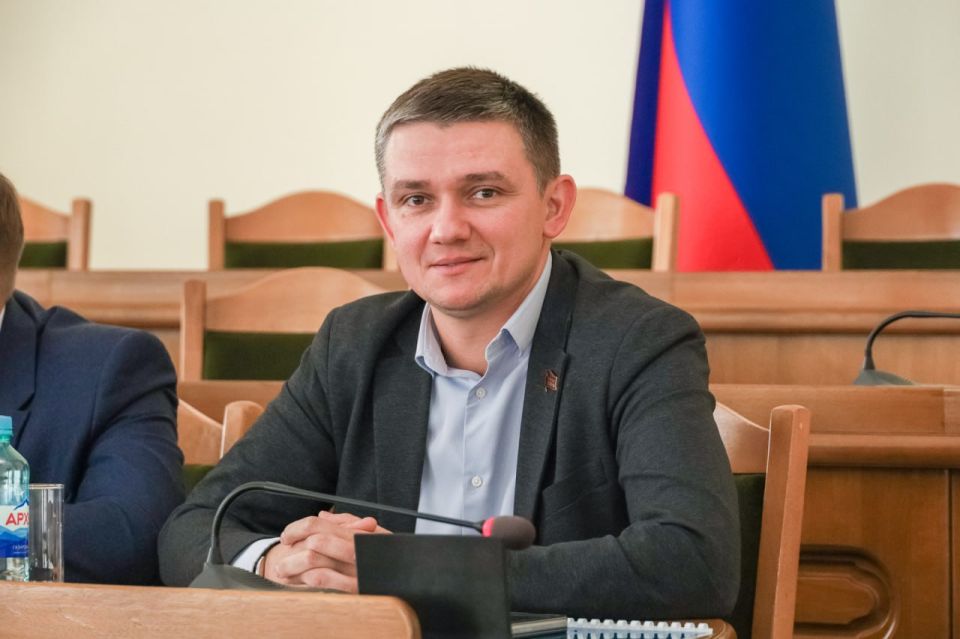 Вопросы восстановления инфраструктуры, жилищного строительства, работы подрядчиков и управляющей компании в фокусе «правительственного часа» Вопросы восстановления инфраструктуры, жилищного строительства, работы подрядчиков и управляющей компании в фокусе «правительственного часа»