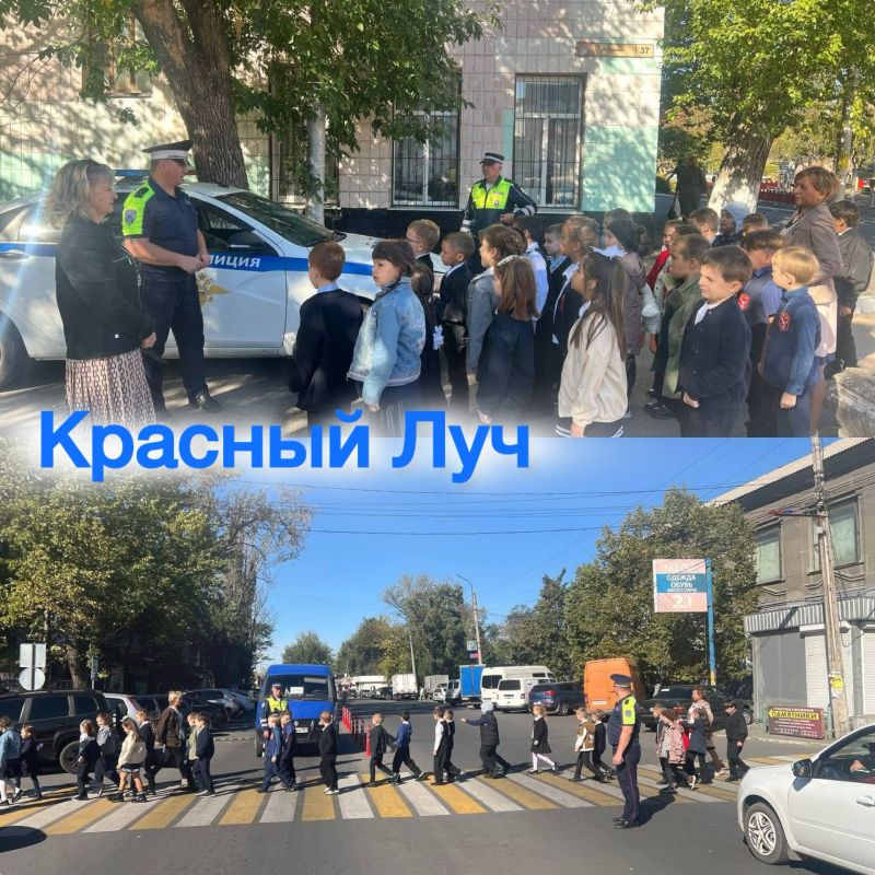 Автоинспекторы провели для школьников пешеходную экскурсию «Безопасная дорога в школу» Автоинспекторы провели для школьников пешеходную экскурсию «Безопасная дорога в школу»