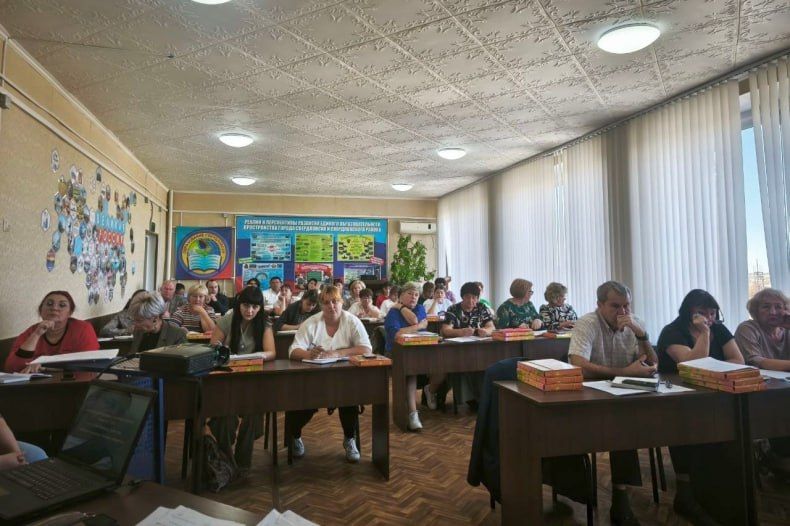 В Свердловском муниципалитете состоялось совещание руководителей образовательных учреждений В Свердловском муниципалитете состоялось совещание руководителей образовательных учреждений