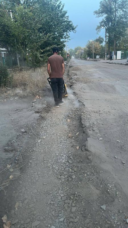 Сергей Козенко: В Краснодонском муниципальном округе активно реализуются мероприятия по ремонту автомобильных дорог местного значения Сергей Козенко: В Краснодонском муниципальном округе активно реализуются мероприятия по ремонту автомобильных дорог местного значения