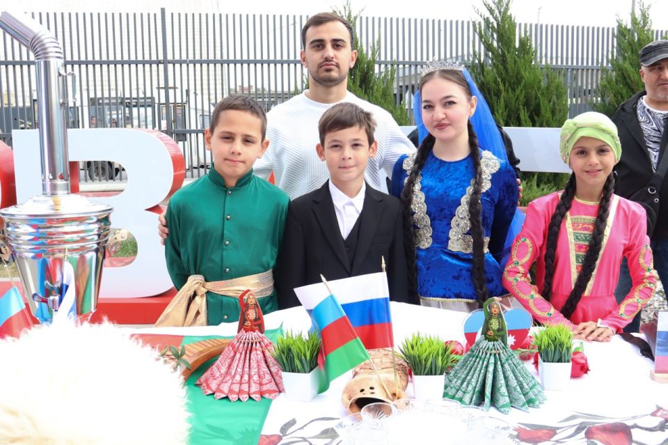 Уникальные мазки единой палитры Уникальные мазки единой палитры