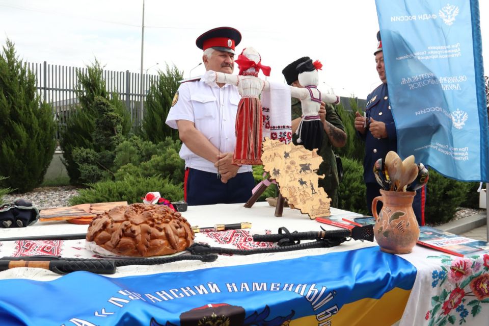 Уникальные мазки единой палитры Уникальные мазки единой палитры