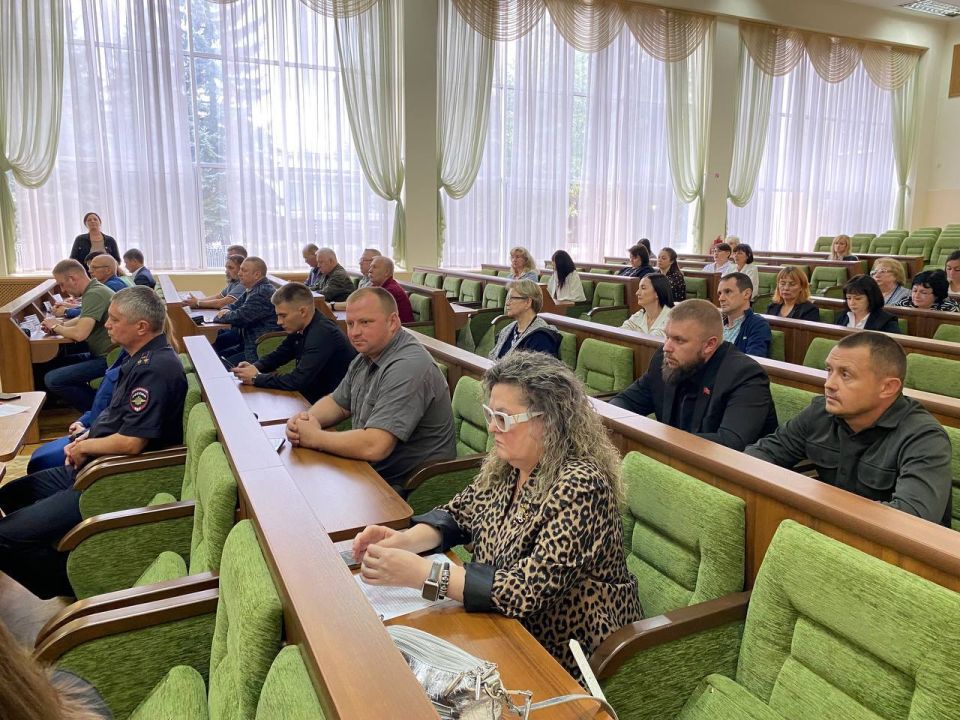 В Антраците состоялось XXXIII заседание Совета Антрацитовского муниципального округа В Антраците состоялось XXXIII заседание Совета Антрацитовского муниципального округа