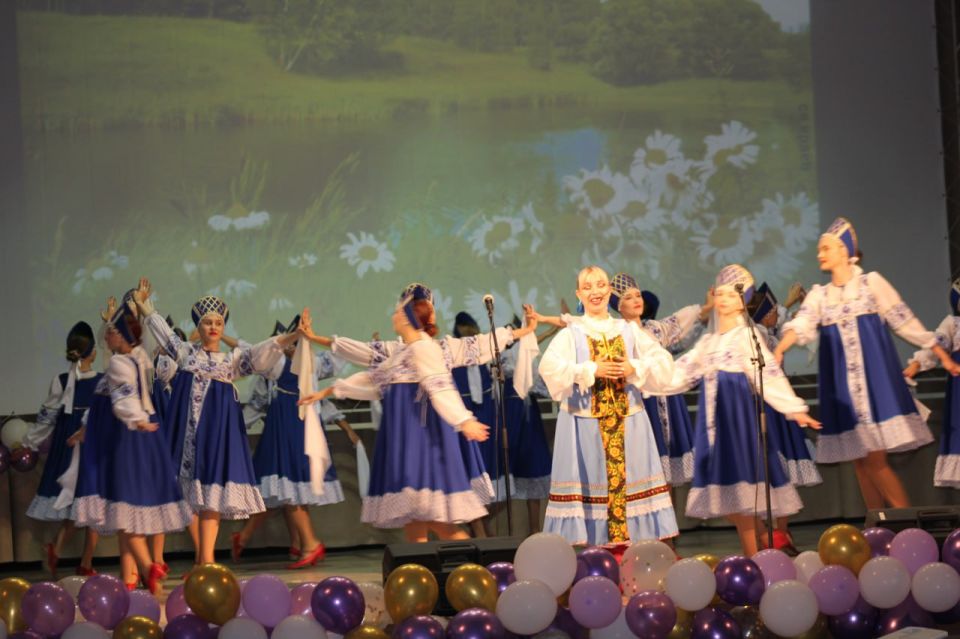 В Краснодонском городском Дворце культуры имени «Молодой гвардии» прошло торжественное мероприятие, посвященное 111-й годовщине со Дня основания города Краснодона В Краснодонском городском Дворце культуры имени «Молодой гвардии» прошло торжественное мероприятие, посвященное 111-й годовщине со Дня основания города Краснодона