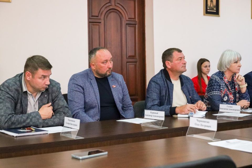 В Комитете по инфраструктуре рассмотрели вопросы подготовки Лисичанска к отопительному сезону В Комитете по инфраструктуре рассмотрели вопросы подготовки Лисичанска к отопительному сезону