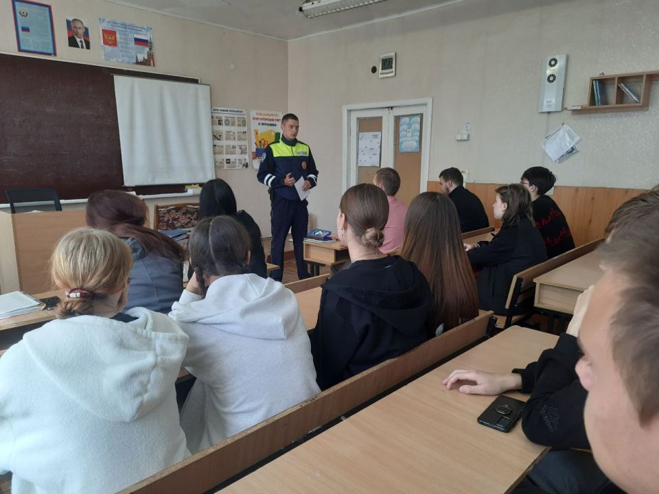 В образовательных учреждениях города Ровеньки прошла Всероссийская неделя безопасности дорожного движения В образовательных учреждениях города Ровеньки прошла Всероссийская неделя безопасности дорожного движения
