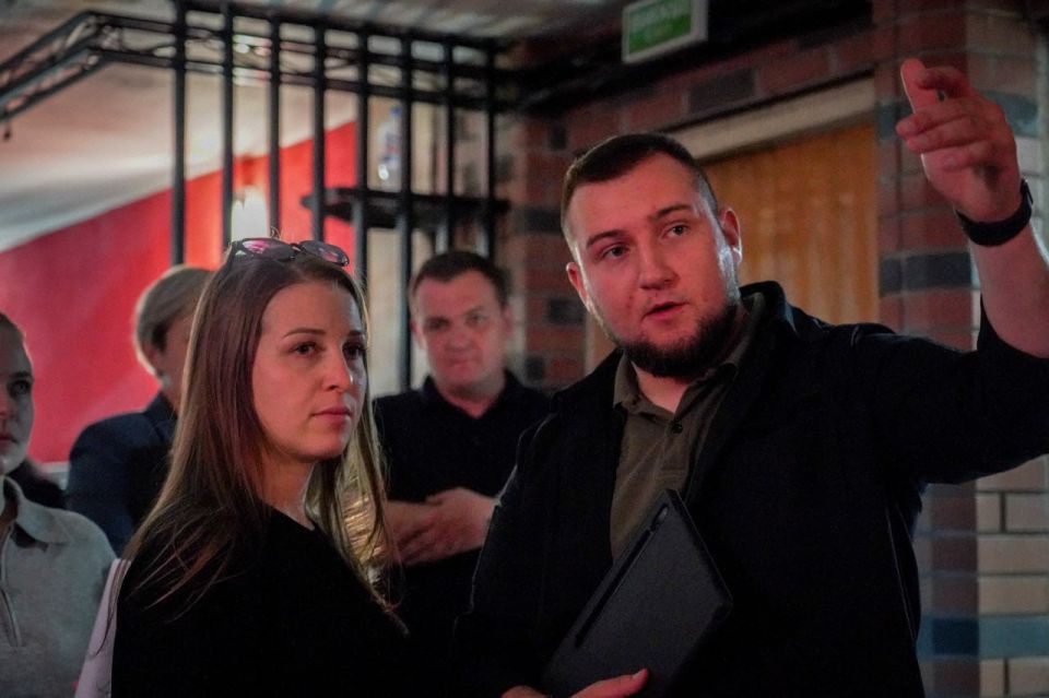 В Алчевске полным ходом идут ремонтные работы в будущем молодежном центре В Алчевске полным ходом идут ремонтные работы в будущем молодежном центре