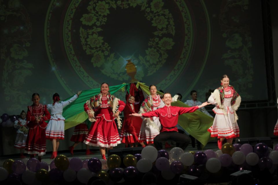 Сергей Козенко: Сегодня в Краснодонском городском Дворце культуры имени «Молодой гвардии» прошло торжественное мероприятие, посвященное 111-й годовщине со Дня основания города Краснодона Сергей Козенко: Сегодня в Краснодонском городском Дворце культуры имени «Молодой гвардии» прошло торжественное мероприятие, посвященное 111-й годовщине со Дня основания города Краснодона