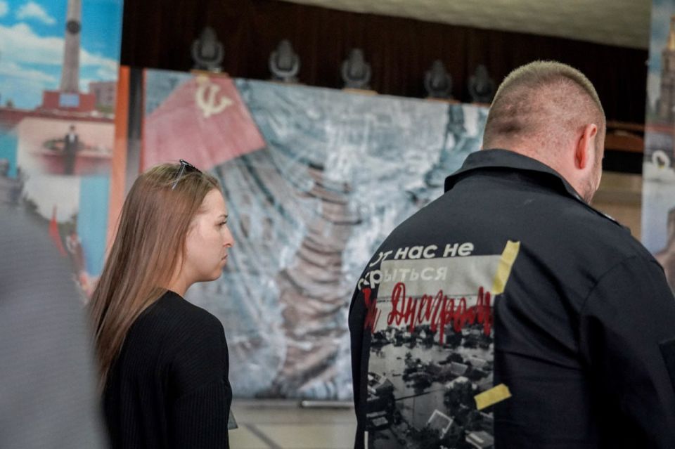 В Алчевске полным ходом идут ремонтные работы в будущем молодежном центре В Алчевске полным ходом идут ремонтные работы в будущем молодежном центре