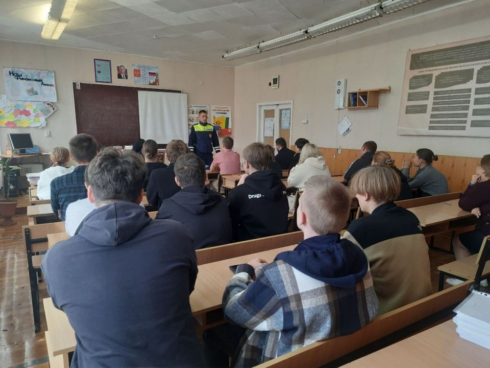 В образовательных учреждениях города Ровеньки прошла Всероссийская неделя безопасности дорожного движения В образовательных учреждениях города Ровеньки прошла Всероссийская неделя безопасности дорожного движения