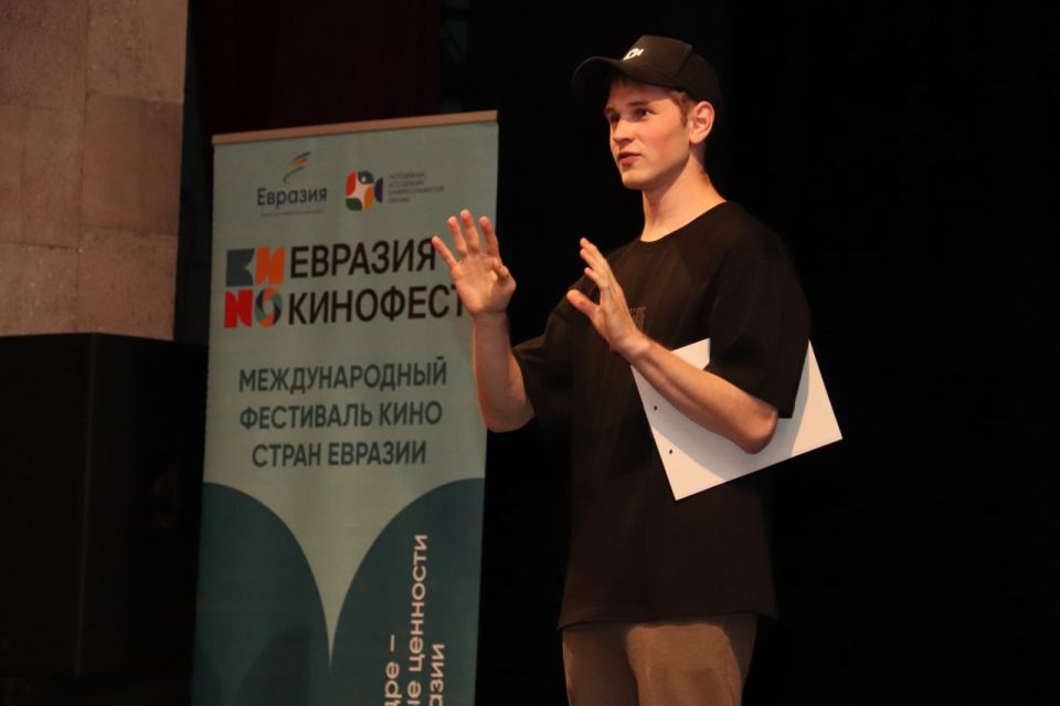 Луганск стал площадкой для проведения Кинофорума «Эхо «Евразия-Кинофест» Луганск стал площадкой для проведения Кинофорума «Эхо «Евразия-Кинофест»