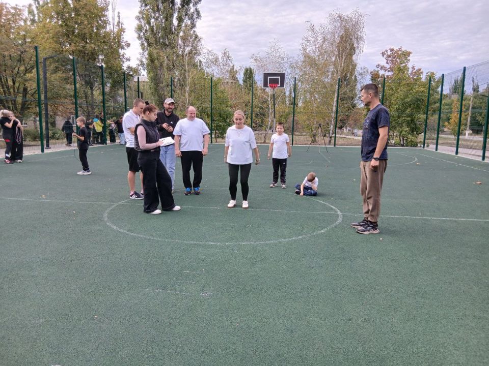 Спортивный семейный фестиваль «Семейная команда» состоялся в Кировске Спортивный семейный фестиваль «Семейная команда» состоялся в Кировске