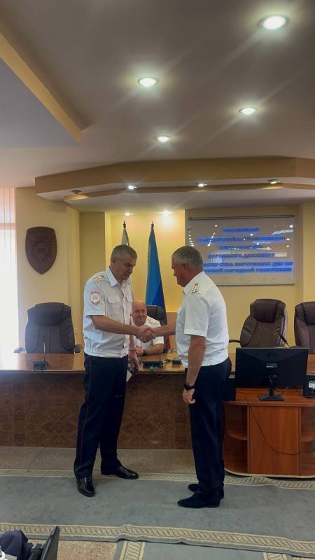 В Госавтоинспекции региона состоялось торжественное награждение отличившихся в службе сотрудников В Госавтоинспекции региона состоялось торжественное награждение отличившихся в службе сотрудников