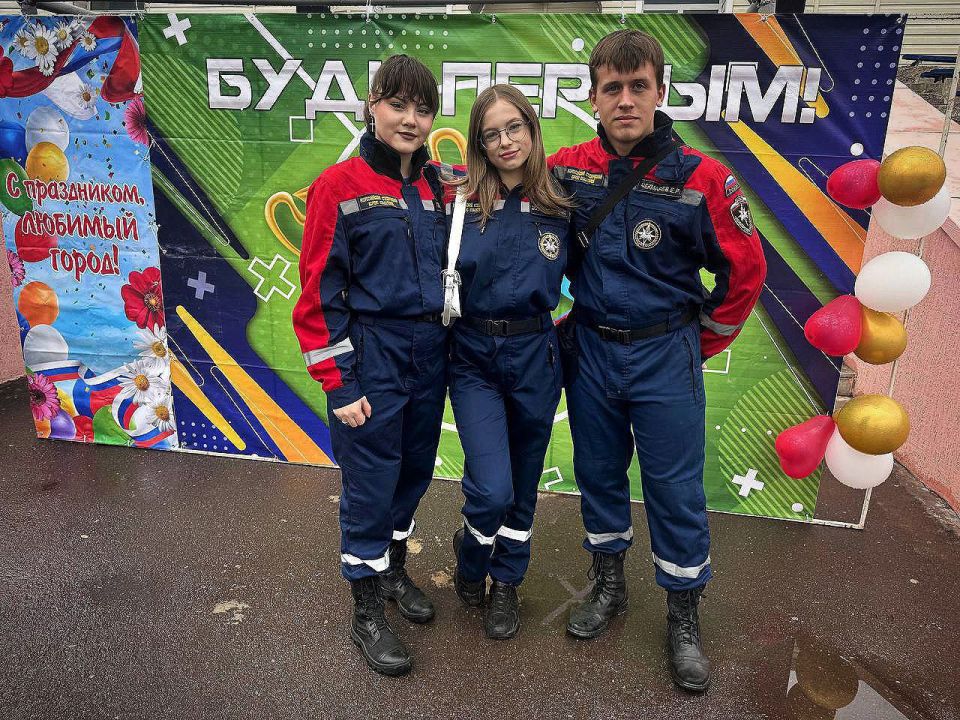 Сила духа, идущая сквозь поколения: Краснодон отметил 111-летие масштабным спортивным праздником Сила духа, идущая сквозь поколения: Краснодон отметил 111-летие масштабным спортивным праздником