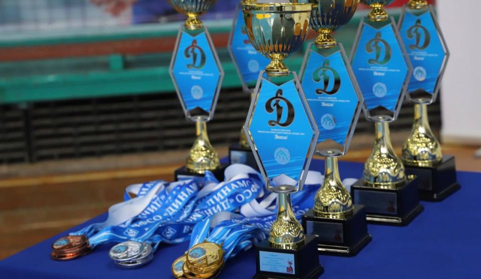 Команда МВД по региону завоевала «серебро» соревнований по самбо и боевому самбо Команда МВД по региону завоевала «серебро» соревнований по самбо и боевому самбо