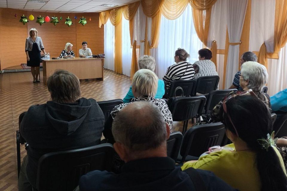 В Червонопартизанске прошла встреча с семьями погибших участников СВО В Червонопартизанске прошла встреча с семьями погибших участников СВО