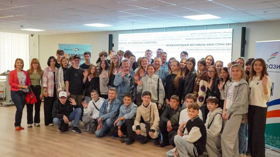 Русский Донбасс продолжает процветать во всех направлениях Русский Донбасс продолжает процветать во всех направлениях