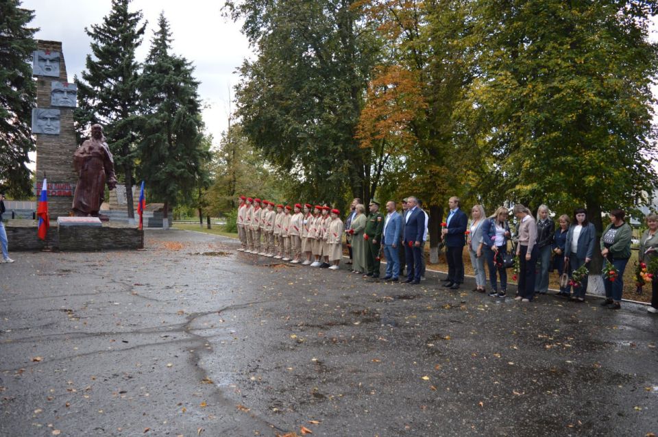 "Вместе в памяти: 325 лет Белокуракино и дань уважения героям!" "Вместе в памяти: 325 лет Белокуракино и дань уважения героям!"