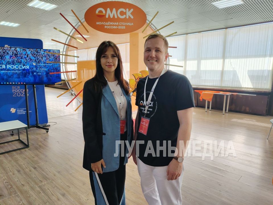 Фотографии стахановских юнкоров на выставке Форума «Вся Россия – 2025» Фотографии стахановских юнкоров на выставке Форума «Вся Россия – 2025»