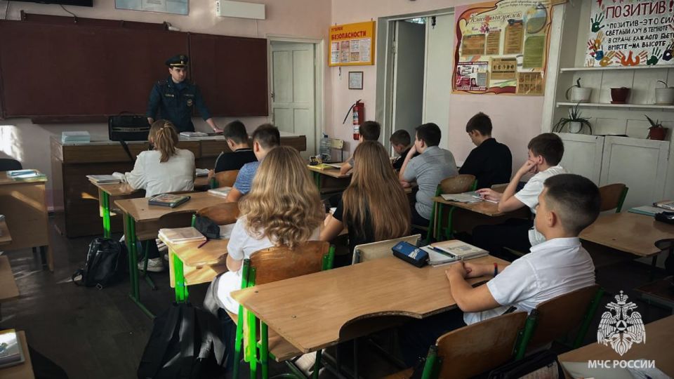 � ������ �������� ���� ����� ��������� � �������� ������������