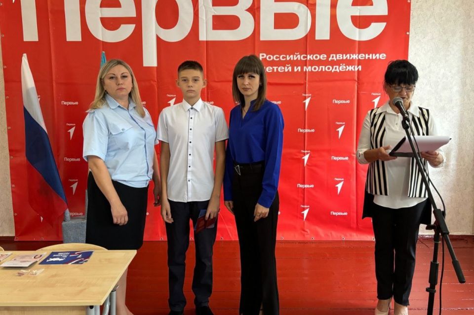 Накануне Международного дня мира в Свердловском муниципальном округе состоялась торжественная выдача паспортов Российской Федерации лицам, достигшим 14-летнего возраста Накануне Международного дня мира в Свердловском муниципальном округе состоялась торжественная выдача паспортов Российской Федерации лицам, достигшим 14-летнего возраста