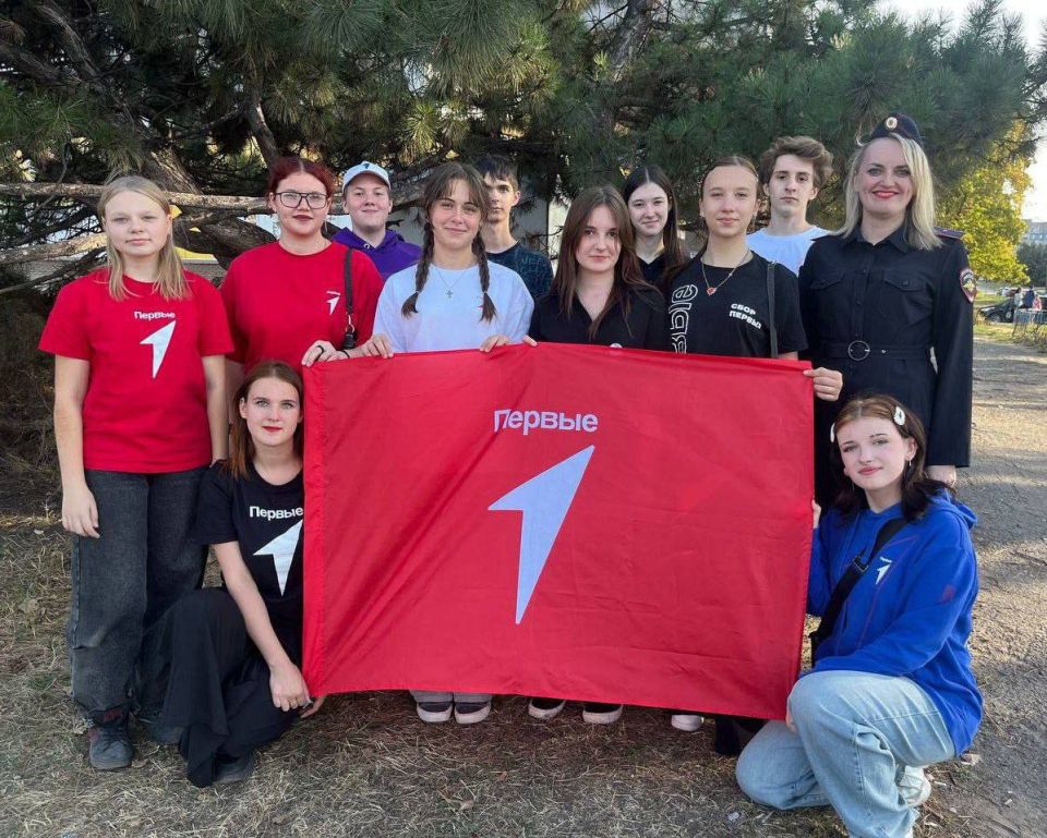 Алчевская молодежь участвует в акции «Трафарет безопасности» Алчевская молодежь участвует в акции «Трафарет безопасности»