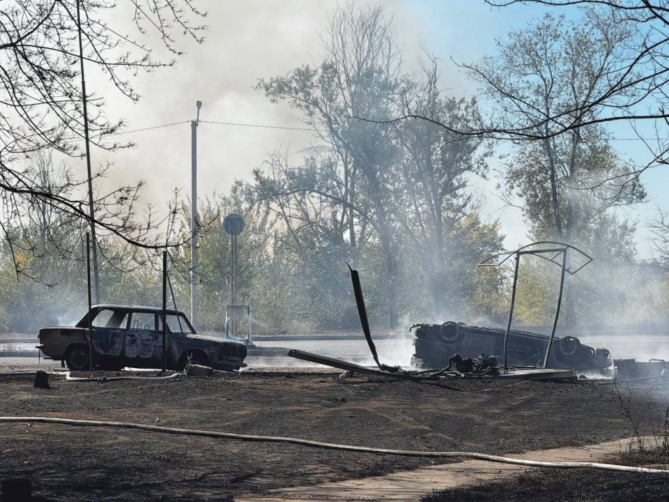 Анна Сорока: В результате атаки беспилотника ВСУ по автозаправочной станции в городе Первомайске Луганской Народной Республики сегодня утром погибли два человека, в том числе Владимир Дунаев — сотрудник АЗС ГУП ЛНР...
