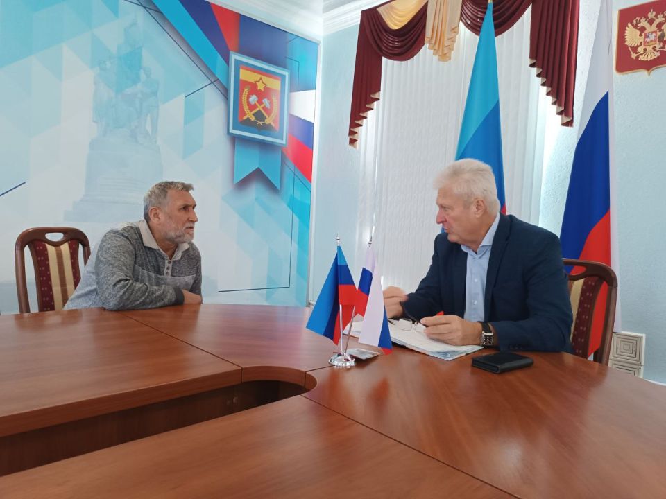 Сергей Козенко: Сегодня в Администрации Краснодонского муниципального округа провел личный прием граждан Сергей Козенко: Сегодня в Администрации Краснодонского муниципального округа провел личный прием граждан