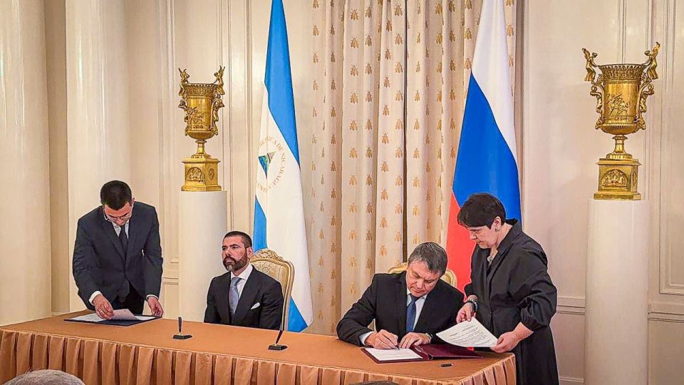 Леонид Пасечник: Сегодня мы впервые в составе Российской Федерации заключили международное соглашение Леонид Пасечник: Сегодня мы впервые в составе Российской Федерации заключили международное соглашение