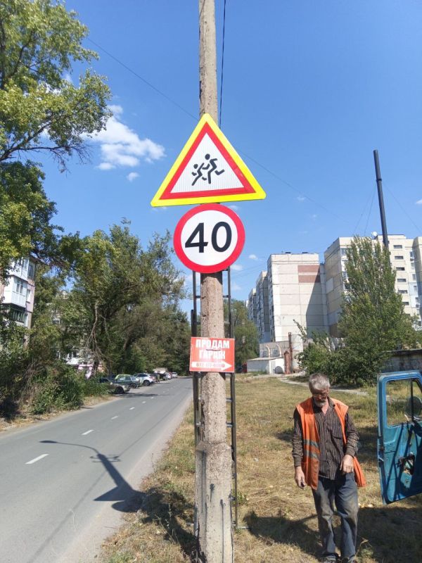 2,5 тысячи квадратных метров дорог отремонтировали в пос 2,5 тысячи квадратных метров дорог отремонтировали в пос