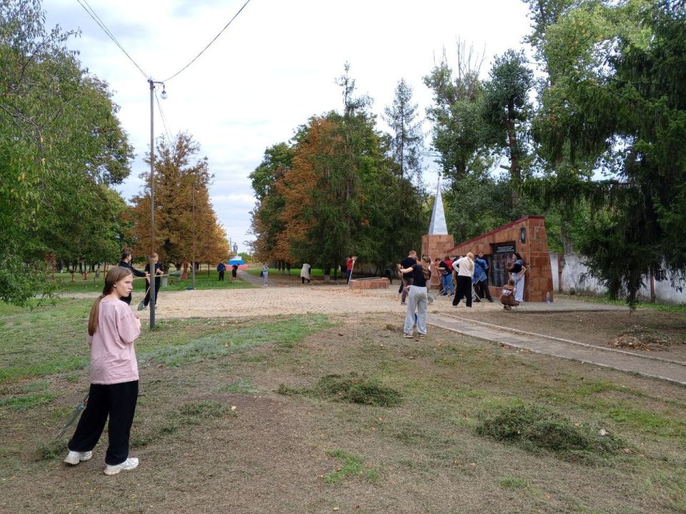 Каменка засияла чистотой благодаря "Зеленой России"! Каменка засияла чистотой благодаря "Зеленой России"!