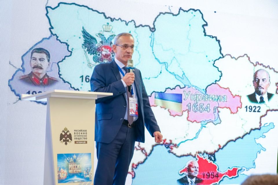 Денис Мирошниченко принял участие в церемонии открытия Второго форума «История для будущего» Денис Мирошниченко принял участие в церемонии открытия Второго форума «История для будущего»