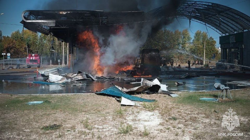 Пожар на АЗС в Северодонецке ликвидирован Пожар на АЗС в Северодонецке ликвидирован