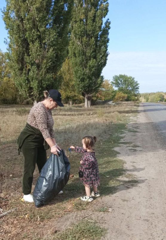 Булавиновка объединилась ради чистоты родного края: Эко-субботник "Зеленая Россия" в действии! Булавиновка объединилась ради чистоты родного края: Эко-субботник "Зеленая Россия" в действии!