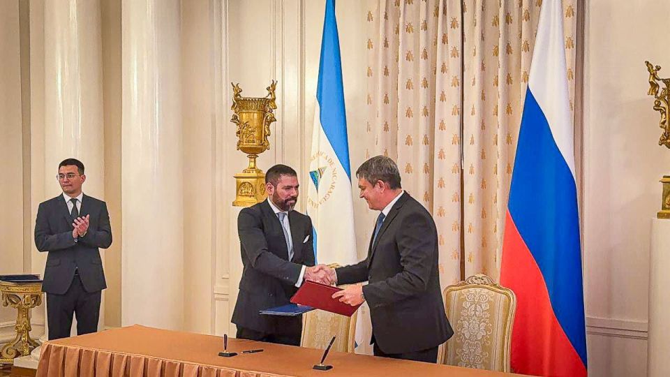 Леонид Пасечник: Сегодня мы впервые в составе Российской Федерации заключили международное соглашение Леонид Пасечник: Сегодня мы впервые в составе Российской Федерации заключили международное соглашение