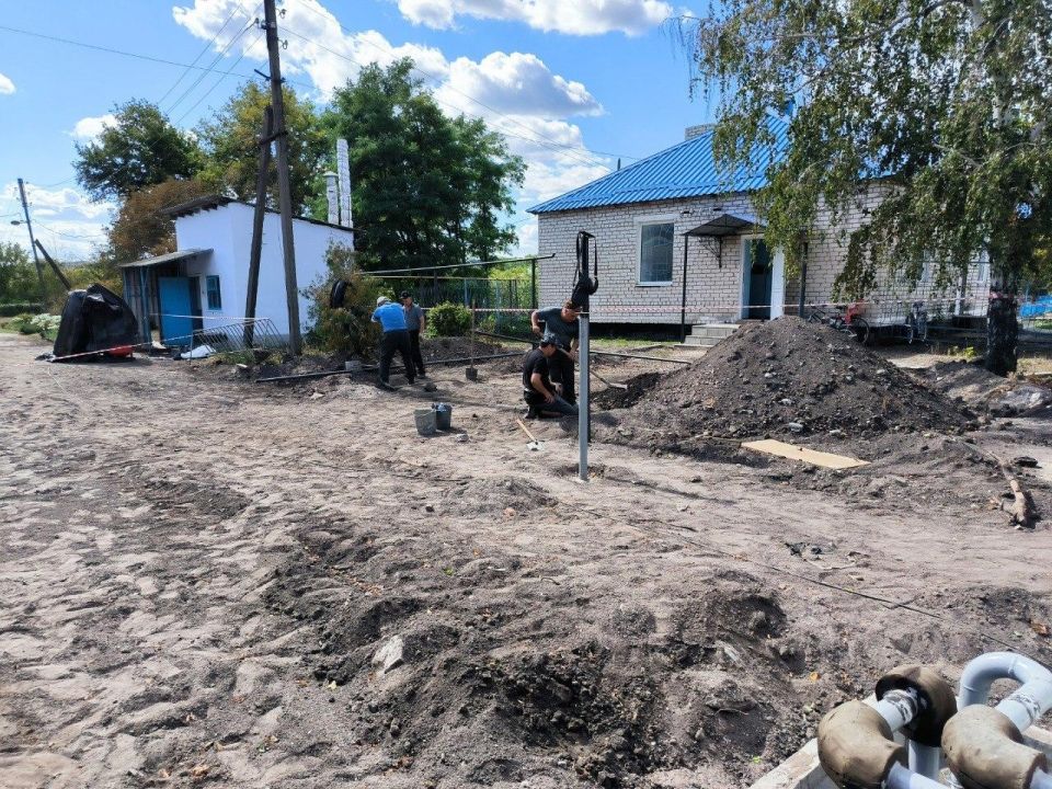 Воронежская область завершает установку системы отопления в Осиновской школе Воронежская область завершает установку системы отопления в Осиновской школе