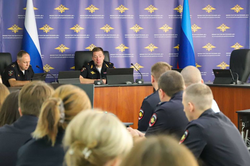 В региональном МВД состоялась церемония награждения сотрудников Информационного центра по случаю профессионального праздника