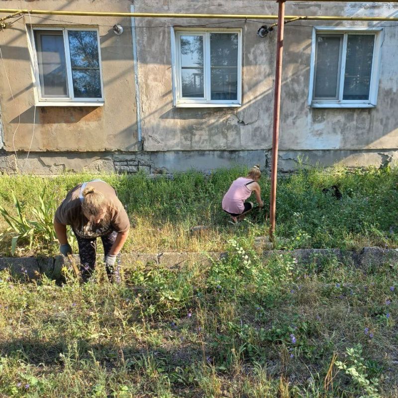 Уборка придомовой территории – это неотъемлемая часть заботы о нашем жилом пространстве и общественных местах Уборка придомовой территории – это неотъемлемая часть заботы о нашем жилом пространстве и общественных местах