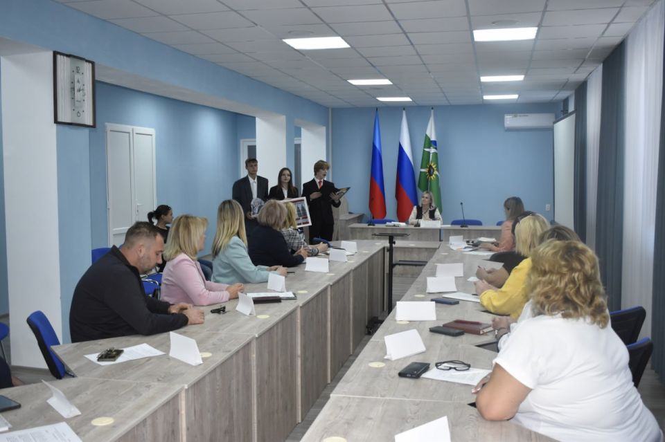 22 сентября состоялось XXXVI заседание Совета городского округа муниципальное образование городской округ город Брянка Луганской Народной Республики первого созыва 22 сентября состоялось XXXVI заседание Совета городского округа муниципальное образование городской округ город Брянка Луганской Народной Республики первого созыва