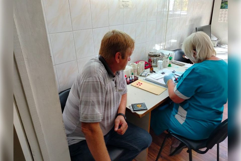 «Zа наших»: По всей ЛНР жители сдают кровь в поддержку участников СВО «Zа наших»: По всей ЛНР жители сдают кровь в поддержку участников СВО