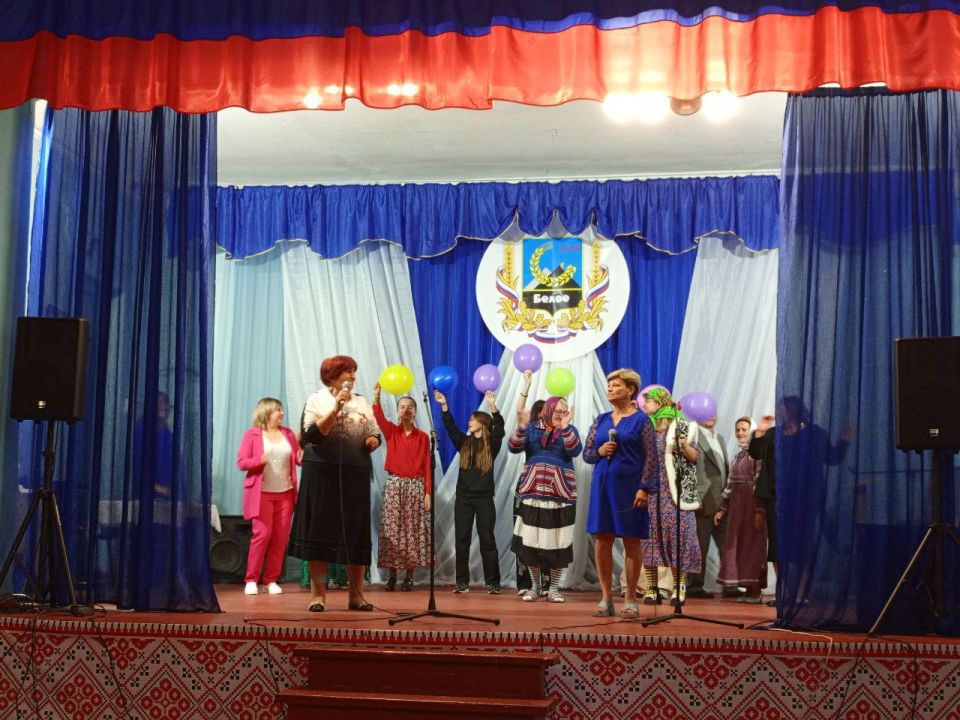 В Белом состоялся творческий отчет художественной самодеятельности В Белом состоялся творческий отчет художественной самодеятельности