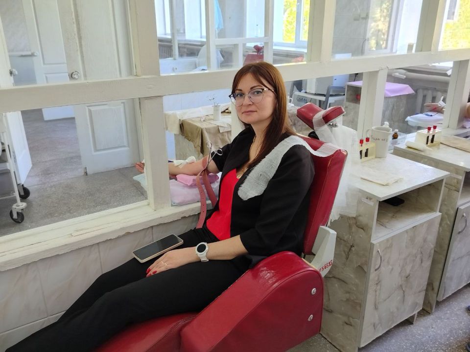 «Zа наших»: По всей ЛНР жители сдают кровь в поддержку участников СВО «Zа наших»: По всей ЛНР жители сдают кровь в поддержку участников СВО