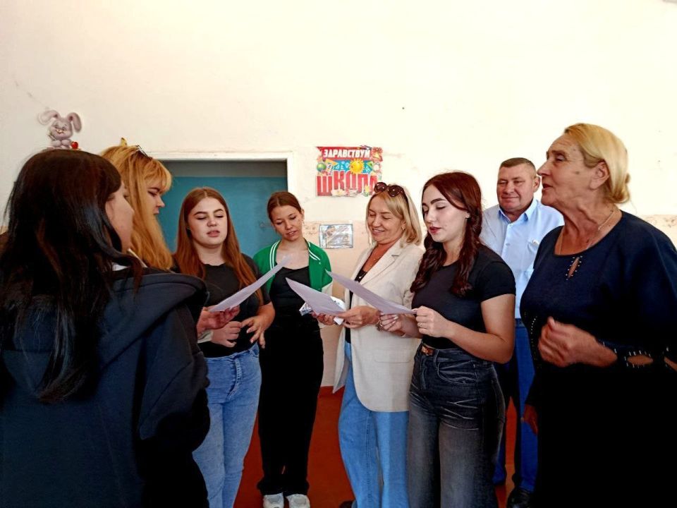 Константин Бутримов: Профориентационное мероприятие в Гречишкинской школе: «Выбирай свое» Константин Бутримов: Профориентационное мероприятие в Гречишкинской школе: «Выбирай свое»