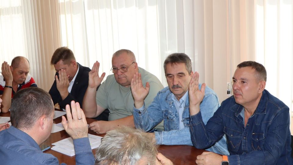 Евгений Бондарь: Развитие местного самоуправления: итоги очередного заседания Совета Лутугинского муниципального округа Евгений Бондарь: Развитие местного самоуправления: итоги очередного заседания Совета Лутугинского муниципального округа