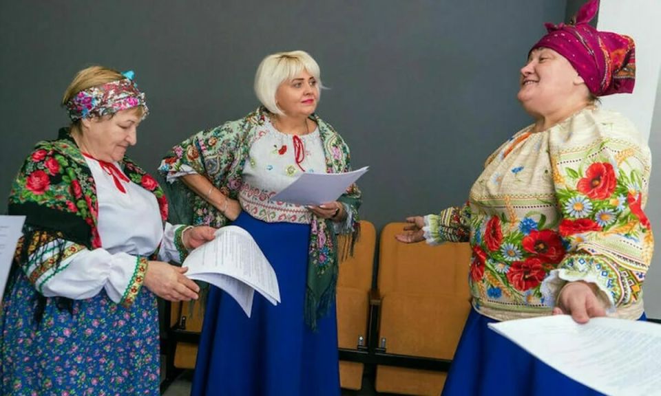 Семь первых земских работников культуры приступили к работе в Луганской Народной Республике Семь первых земских работников культуры приступили к работе в Луганской Народной Республике