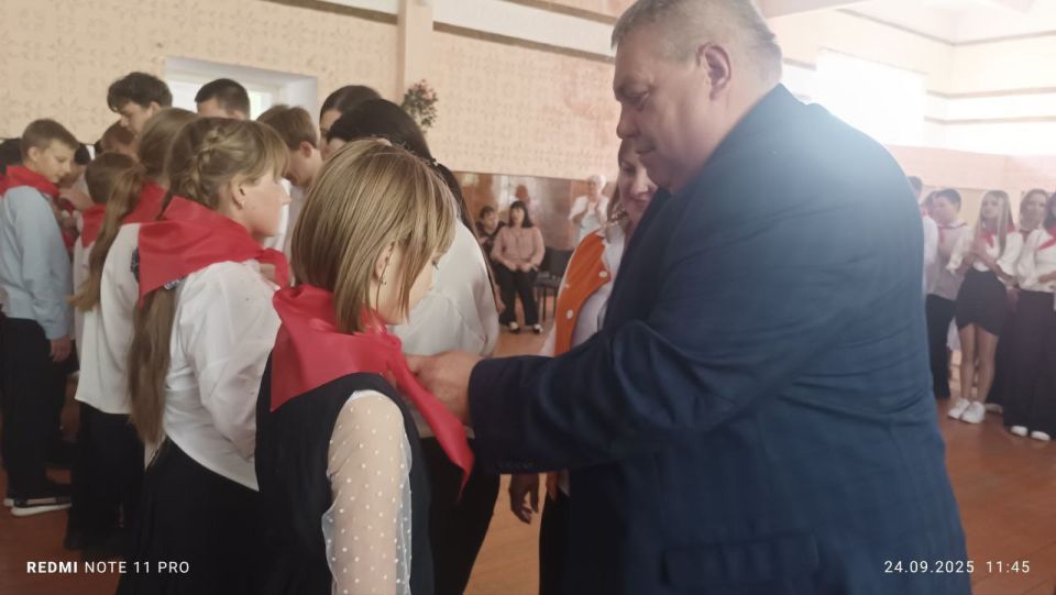 Сегодня, 24 сентября, состоялось торжественное мероприятие, посвященное принятию учащихся пятого класса в ряды юных пионеров Сегодня, 24 сентября, состоялось торжественное мероприятие, посвященное принятию учащихся пятого класса в ряды юных пионеров