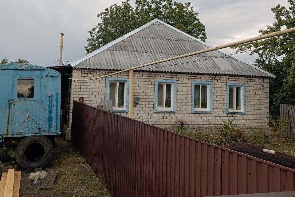 Хакасия помогает ремонтировать дома мирных жителей ЛНР Хакасия помогает ремонтировать дома мирных жителей ЛНР