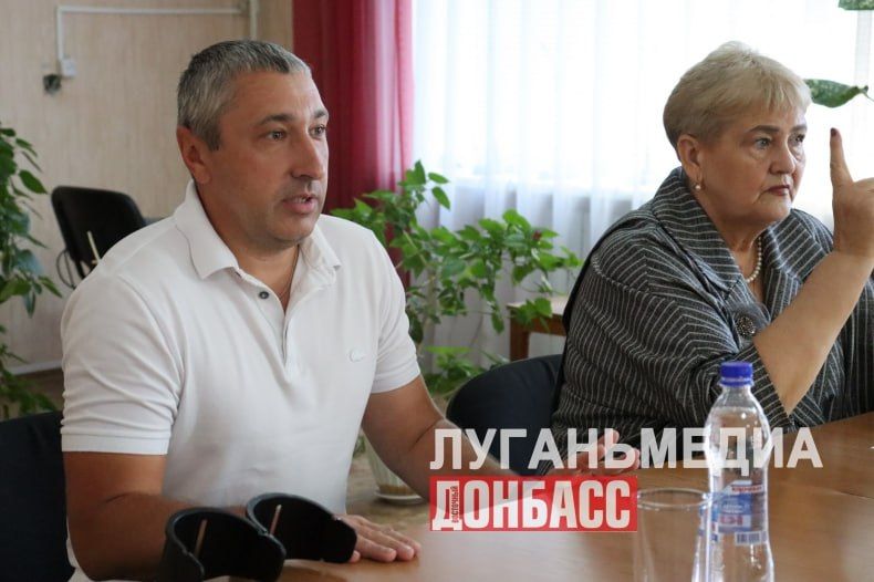 В актовом зале Свердловской ЦГМБ состоялась встреча участника СВО Алексея Бойко с молодежью муниципалитета В актовом зале Свердловской ЦГМБ состоялась встреча участника СВО Алексея Бойко с молодежью муниципалитета