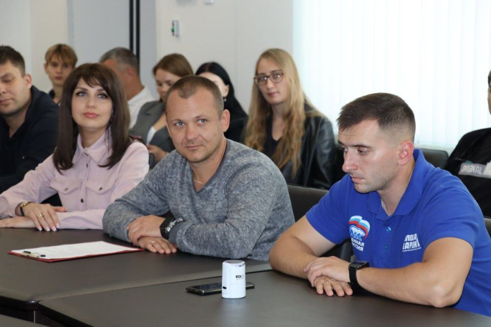 В Северодонецке открыли еще 3 отделения «Молодой Гвардии Единой России» В Северодонецке открыли еще 3 отделения «Молодой Гвардии Единой России»