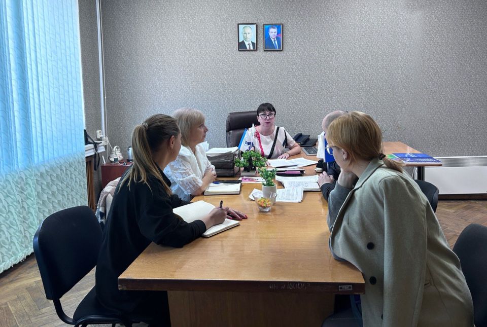 24 сентября сотрудники отдела жизнеобеспечения пгт 24 сентября сотрудники отдела жизнеобеспечения пгт